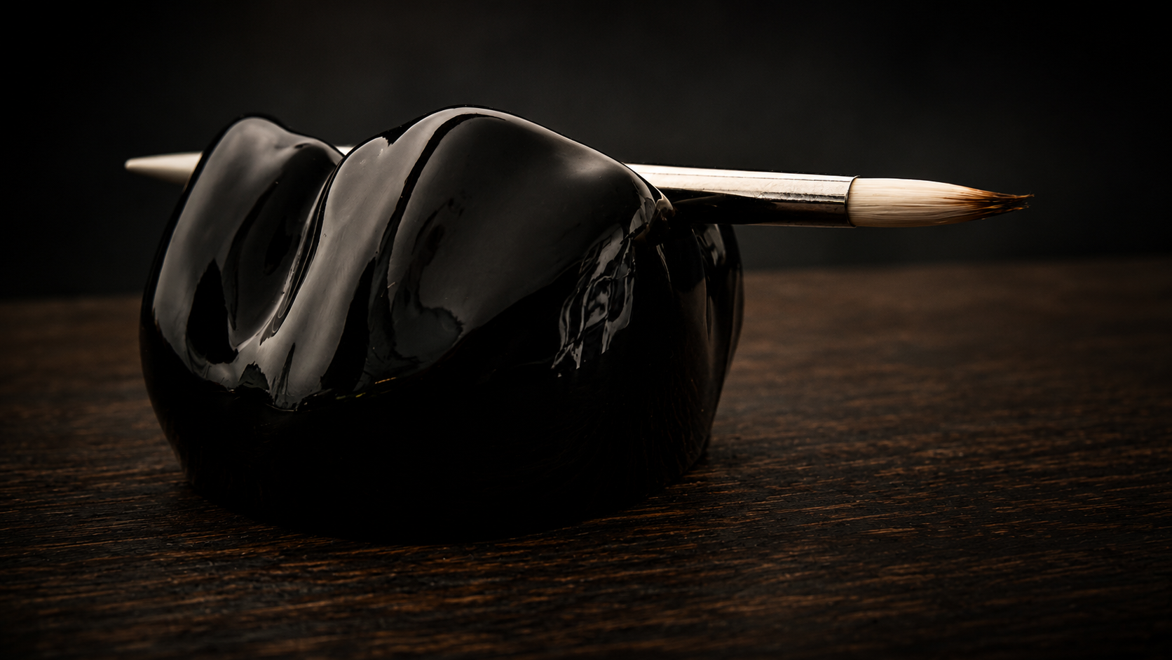 The Ceramic Line – Structured Layering & Controlled Finishing