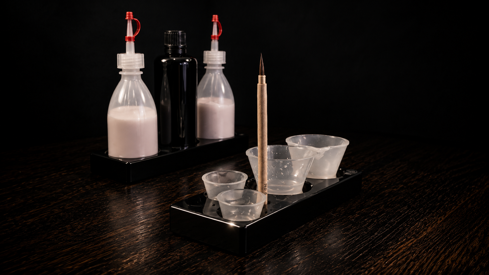 Swell & Crest - The Resin & Acrylic Holders