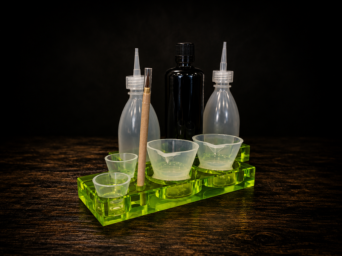 Swell & Crest - The Resin & Acrylic Holders